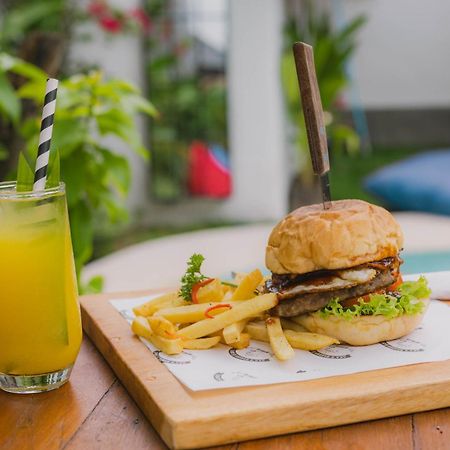 What The Duck Backpackers Canggu Zewnętrze zdjęcie