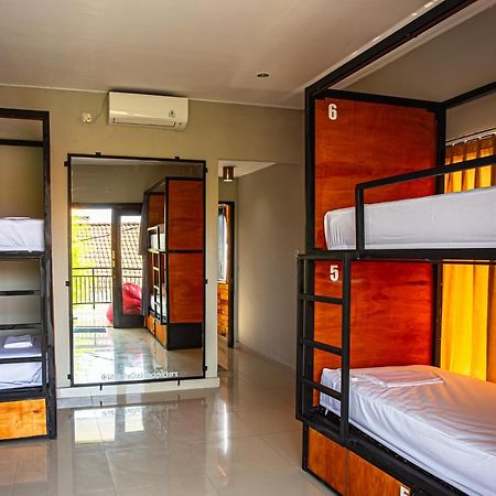 What The Duck Backpackers Canggu Zewnętrze zdjęcie