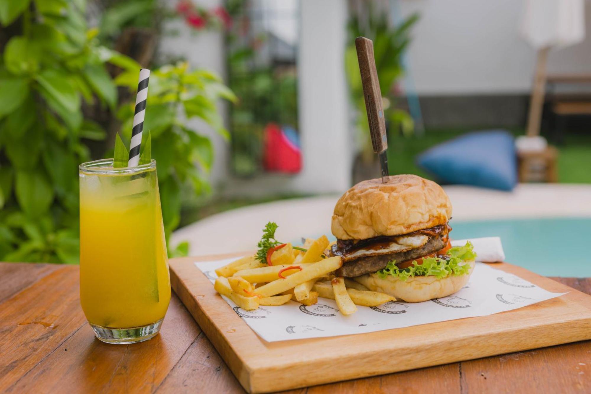 What The Duck Backpackers Canggu Zewnętrze zdjęcie