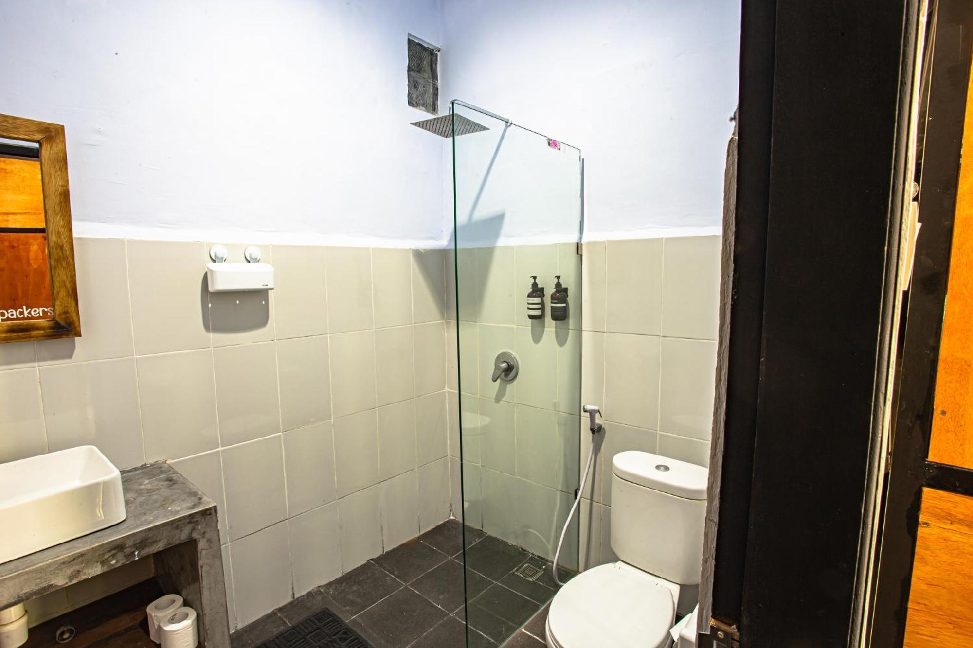 What The Duck Backpackers Canggu Zewnętrze zdjęcie